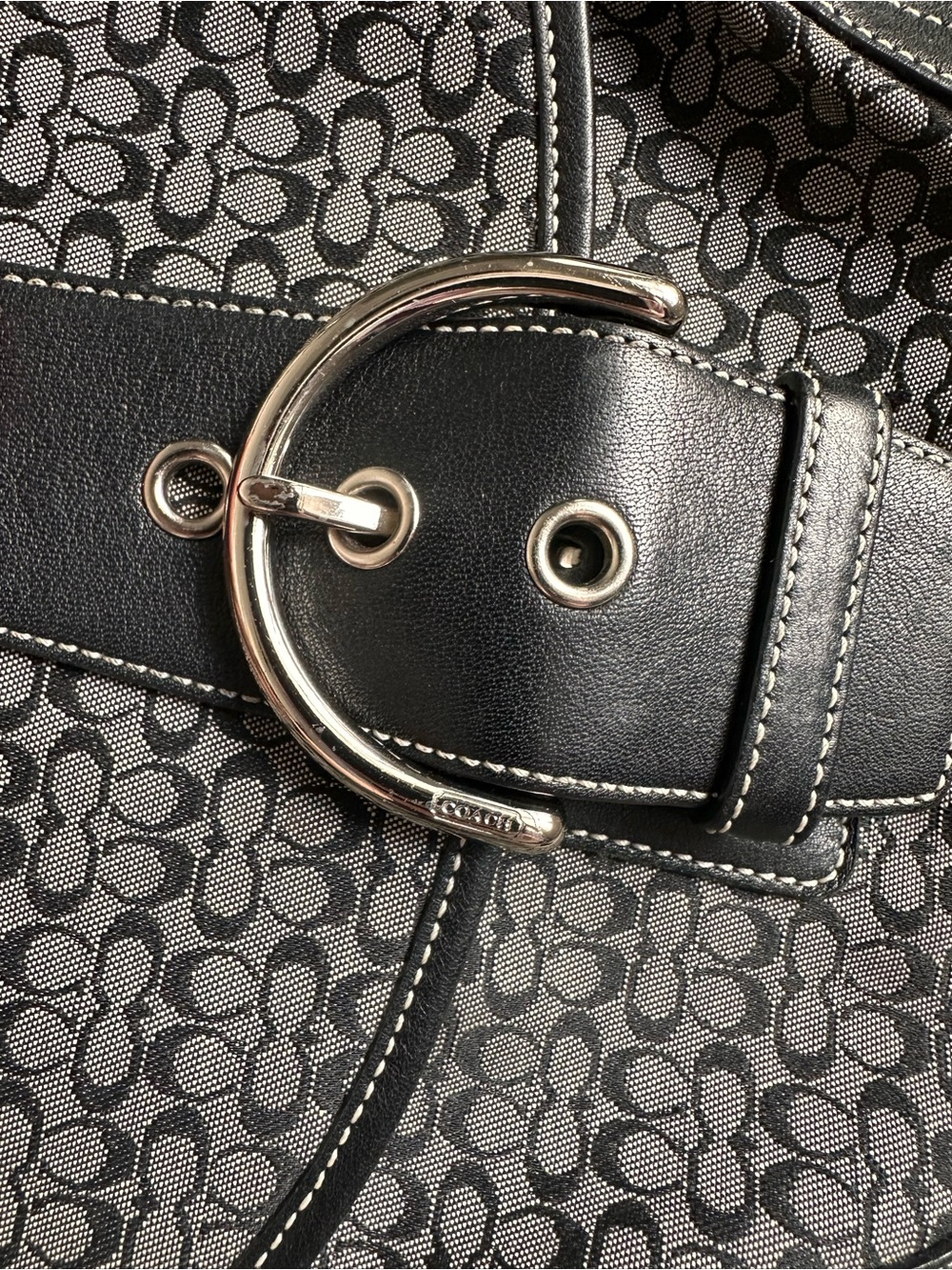 Coach Vintage Y2K Soho Gray and Black Signature Shoulder Bag - Picture 6 of 16